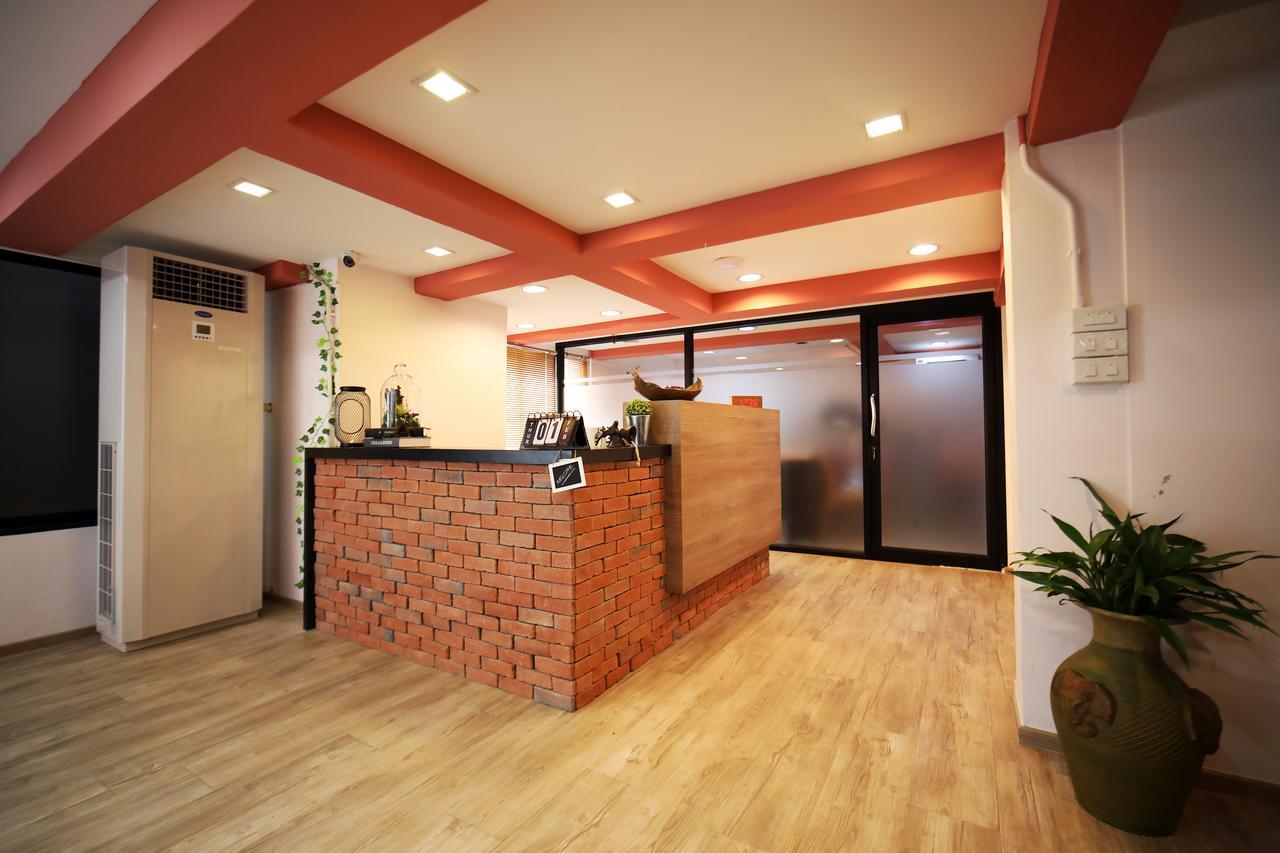 The Campus Hostel Bangkok Exterior foto